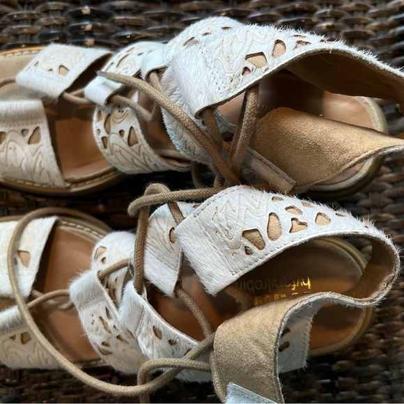 FARYL by Farylrobin White Calf Hair Leather Block Heel Lace Up‎ Sandal - Picture 5 of 9